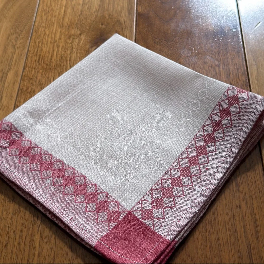 Vintage European Damask Linen Napkins – Set of 2 – 13x13
